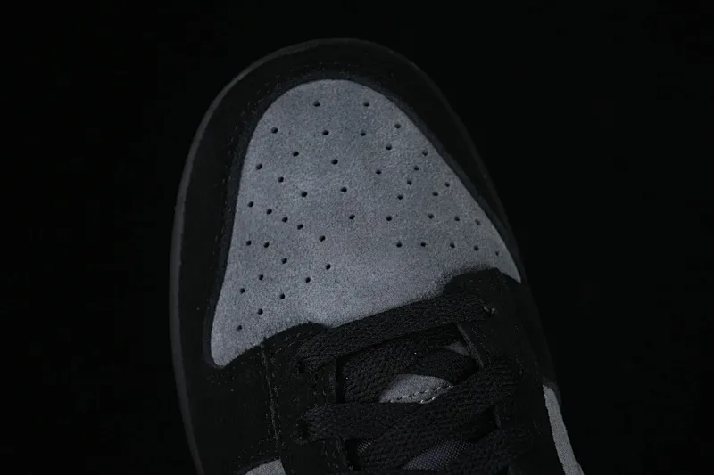 All categories Nk SB Dunk series Nk SB Dunk Low low-top sneakers Nk Dunk Low black and gray color low-top casual sneakers HQ1931-001